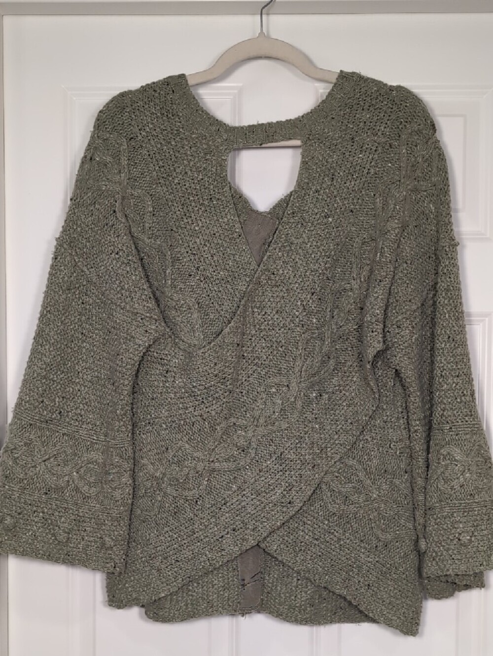 Anthropologie Far Away From Close 
Sweater Size XL Green Wool Cross-Back Cable - Picture 7 of 12